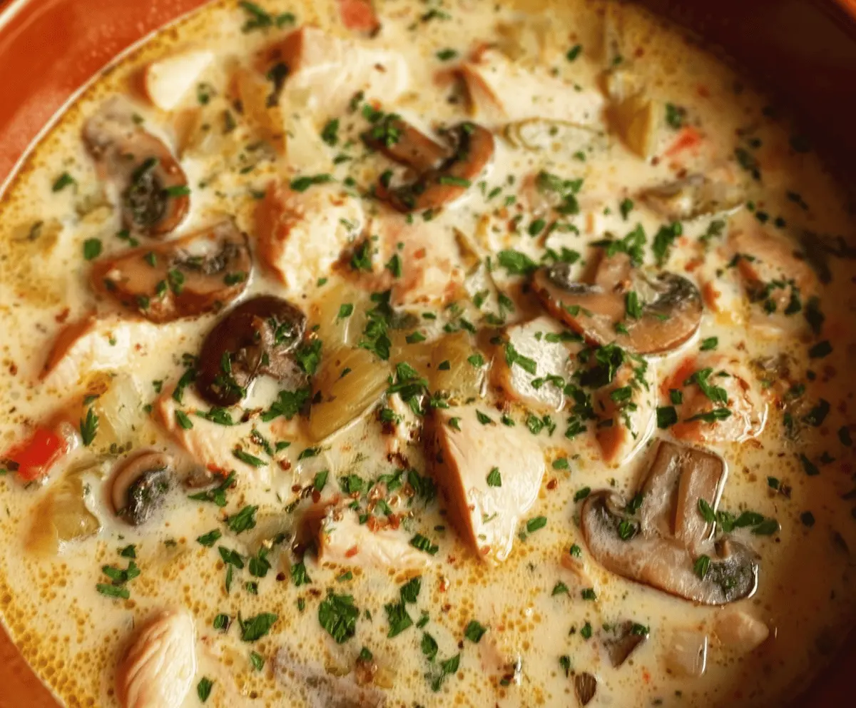 Creamy Chicken and Mushroom Stew